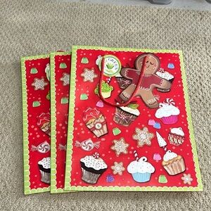 3 Holiday Cupcake Christmas Gift Bags & Tags